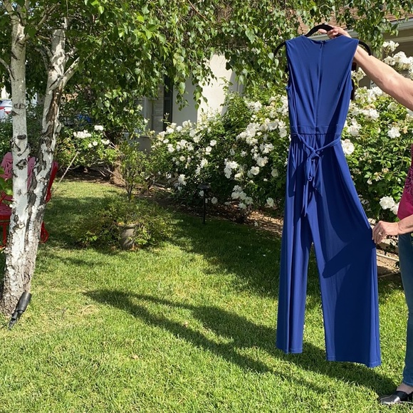 Vince Camuto jumpsuit with great pockets and tie on waist. Zipper in bac… - Picture 6 of 14